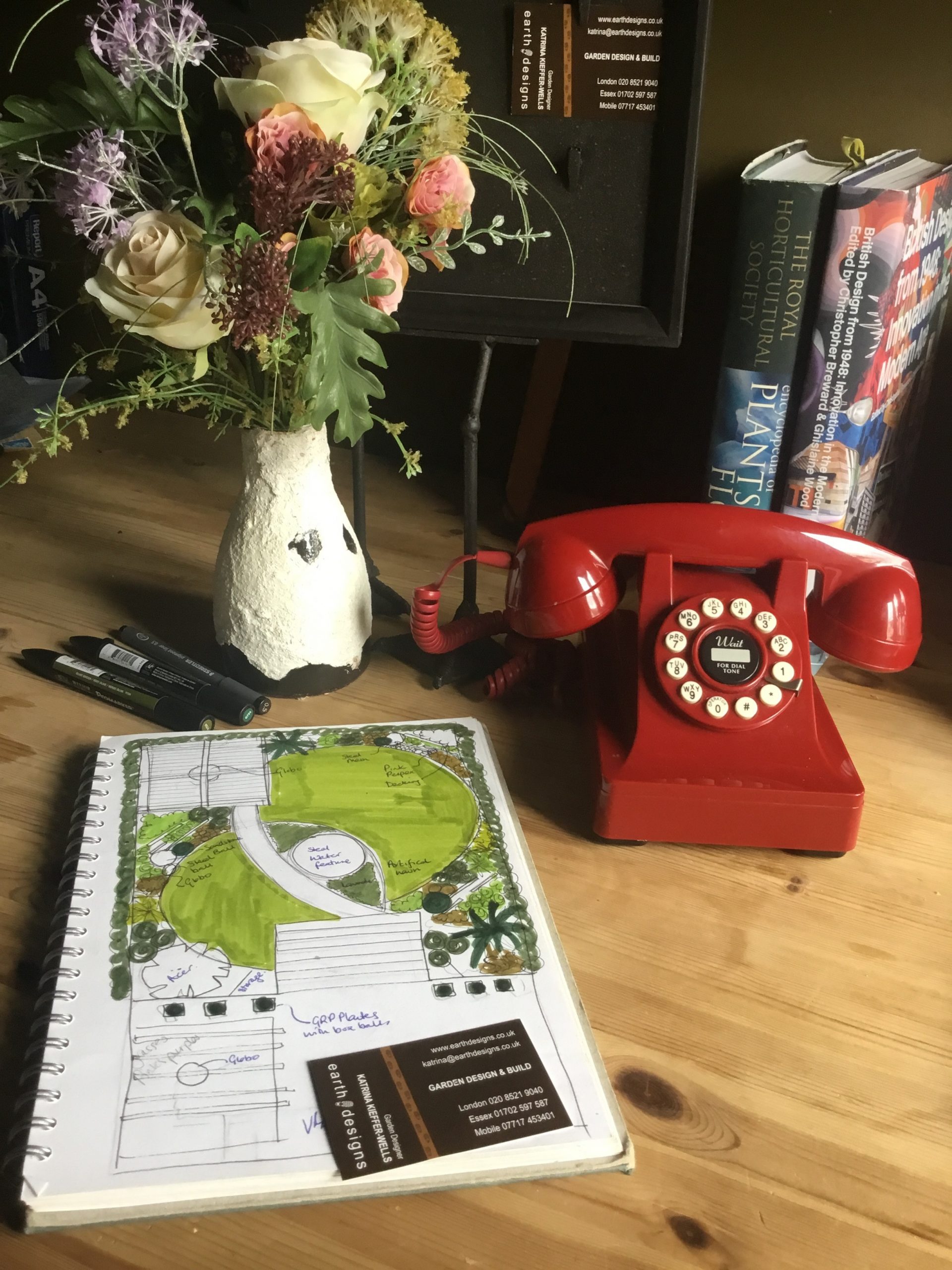 Earth Designs - garden and build