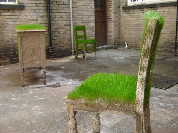 Grass-chairs1 family garden design