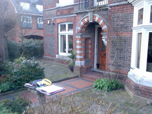 Hemel-Hempstead-garden-design-Front-Garden-photo-600×450 family garden design